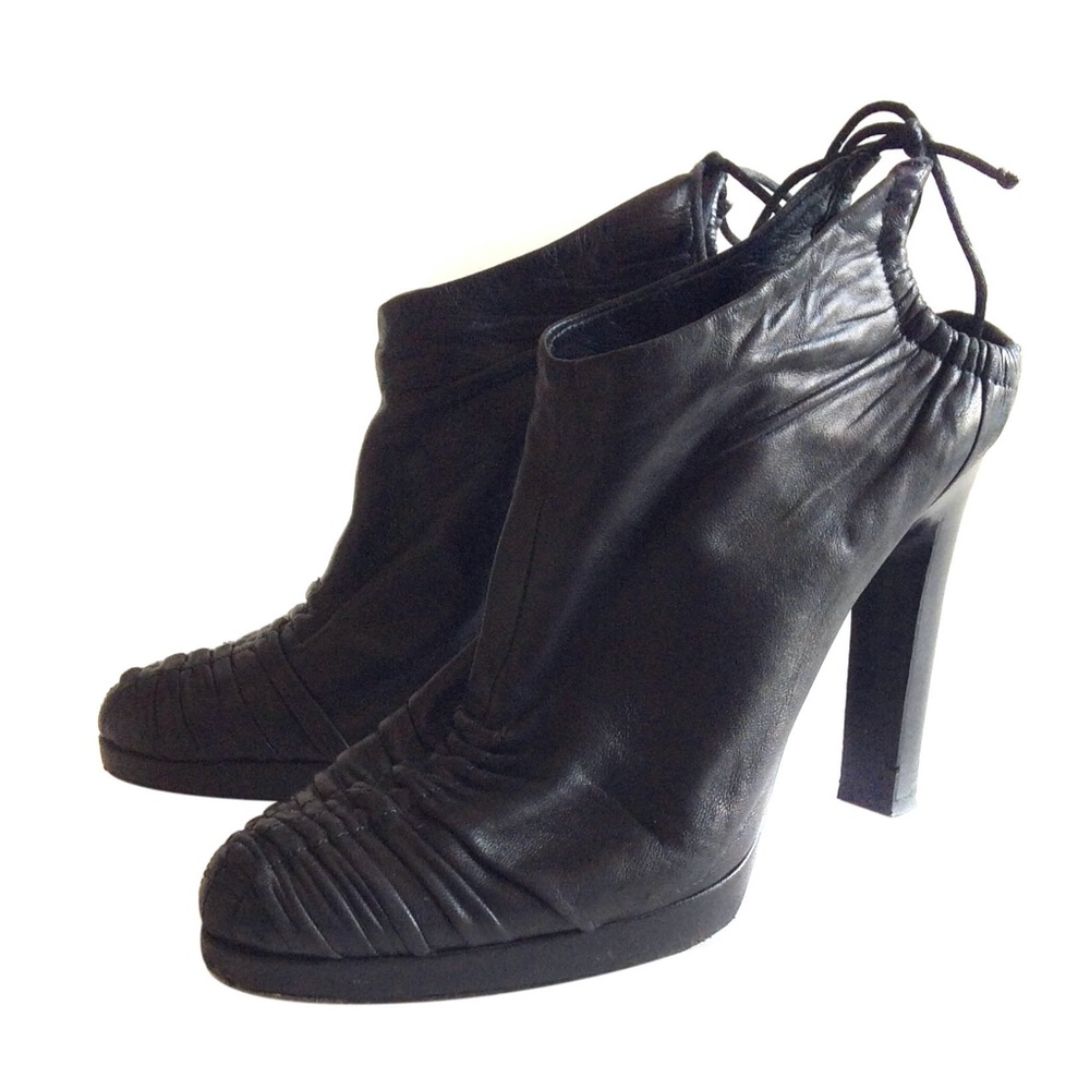 Gucci Leather Bootie Shoes Heels